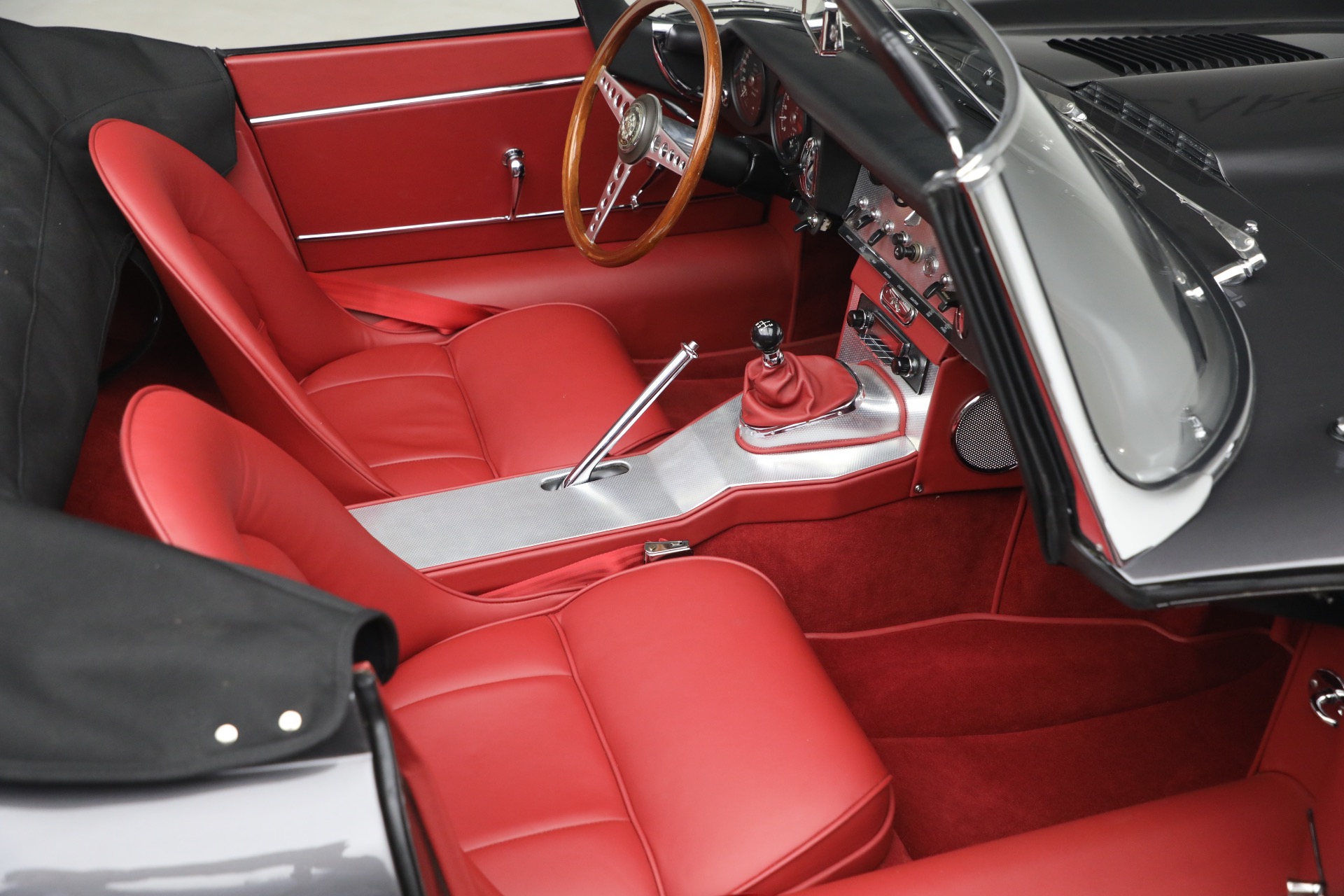 Used 1964 Jaguar E Type